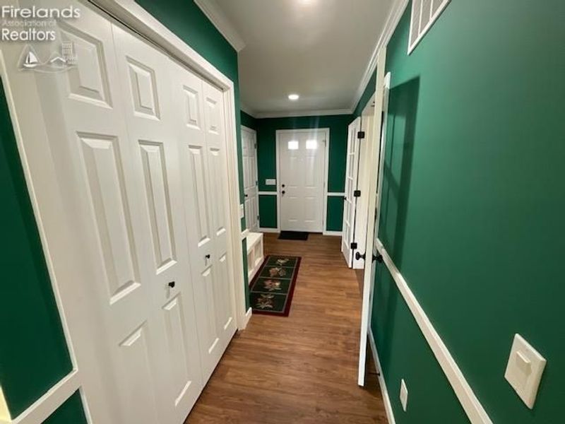 1705 Hayes Avenue, Fremont, OH 43420 Photo 4
