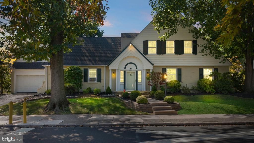 2804 HILLCREST ROAD, DREXEL HILL, PA 19026