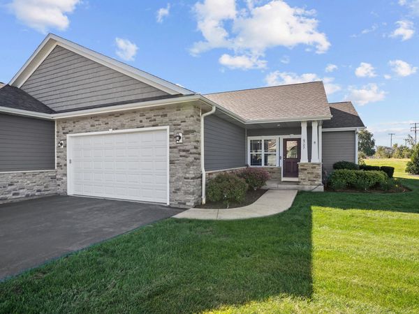 6727 105 St, Pleasant Prairie, WI 53158