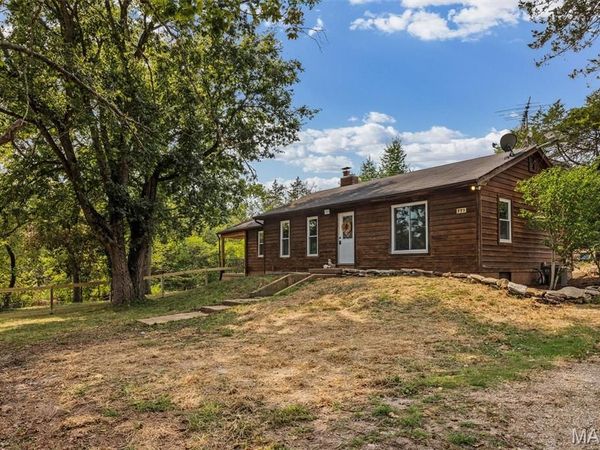777 Canter Creek Lane, Cedar Hill, MO 63016