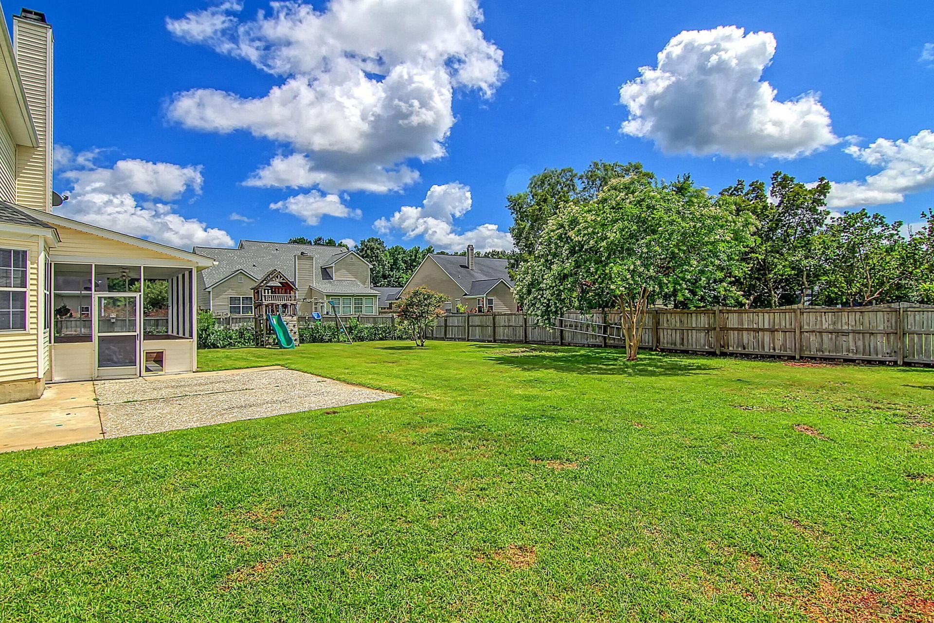 4025 Laurelwood Drive Photo 9