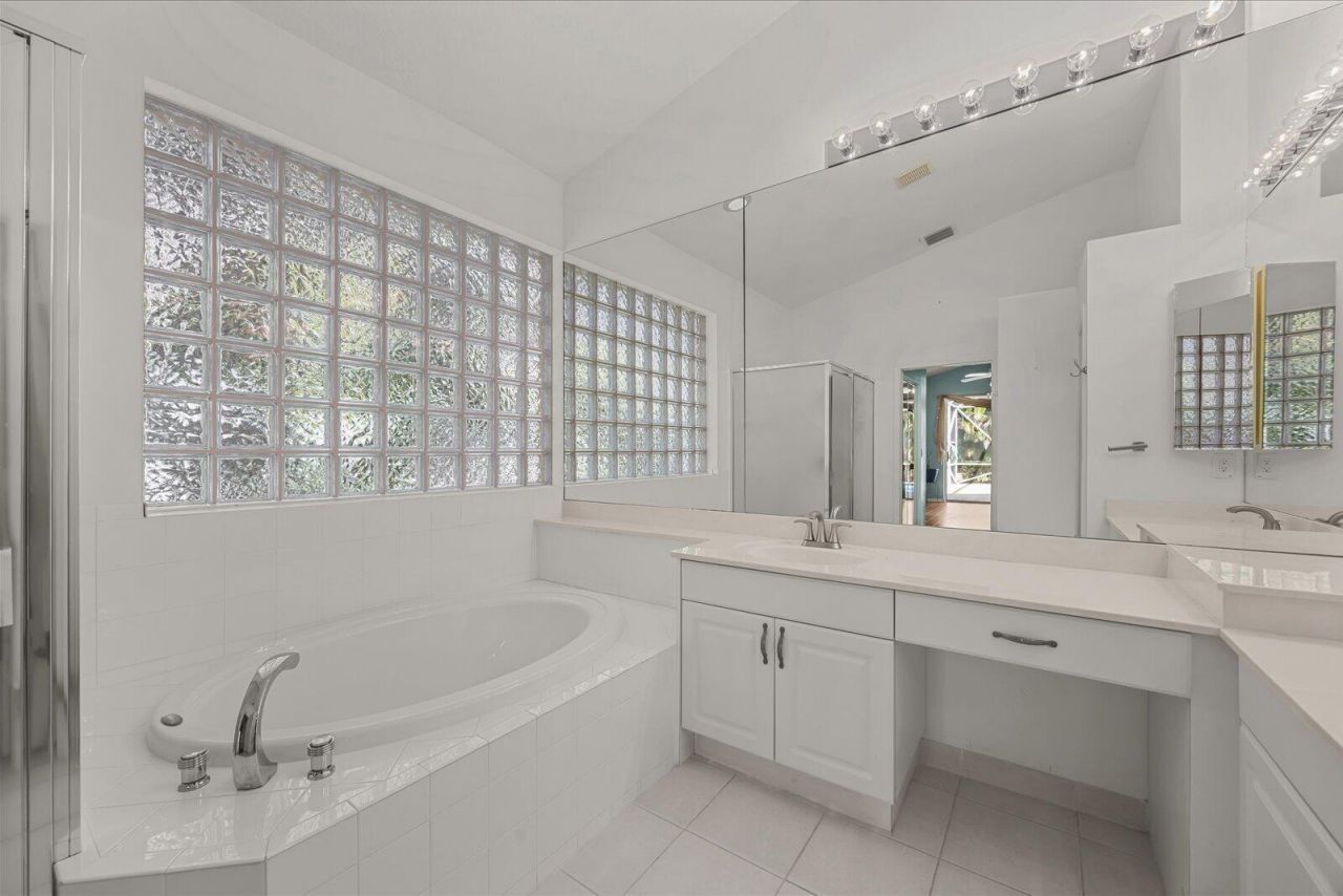 1629 SE Shelburnie Way, Port Saint Lucie, FL 34952 Photo