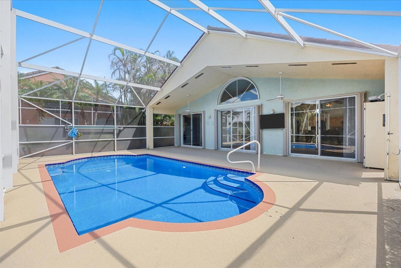 1629 SE Shelburnie Way, Port Saint Lucie, FL 34952 Photo