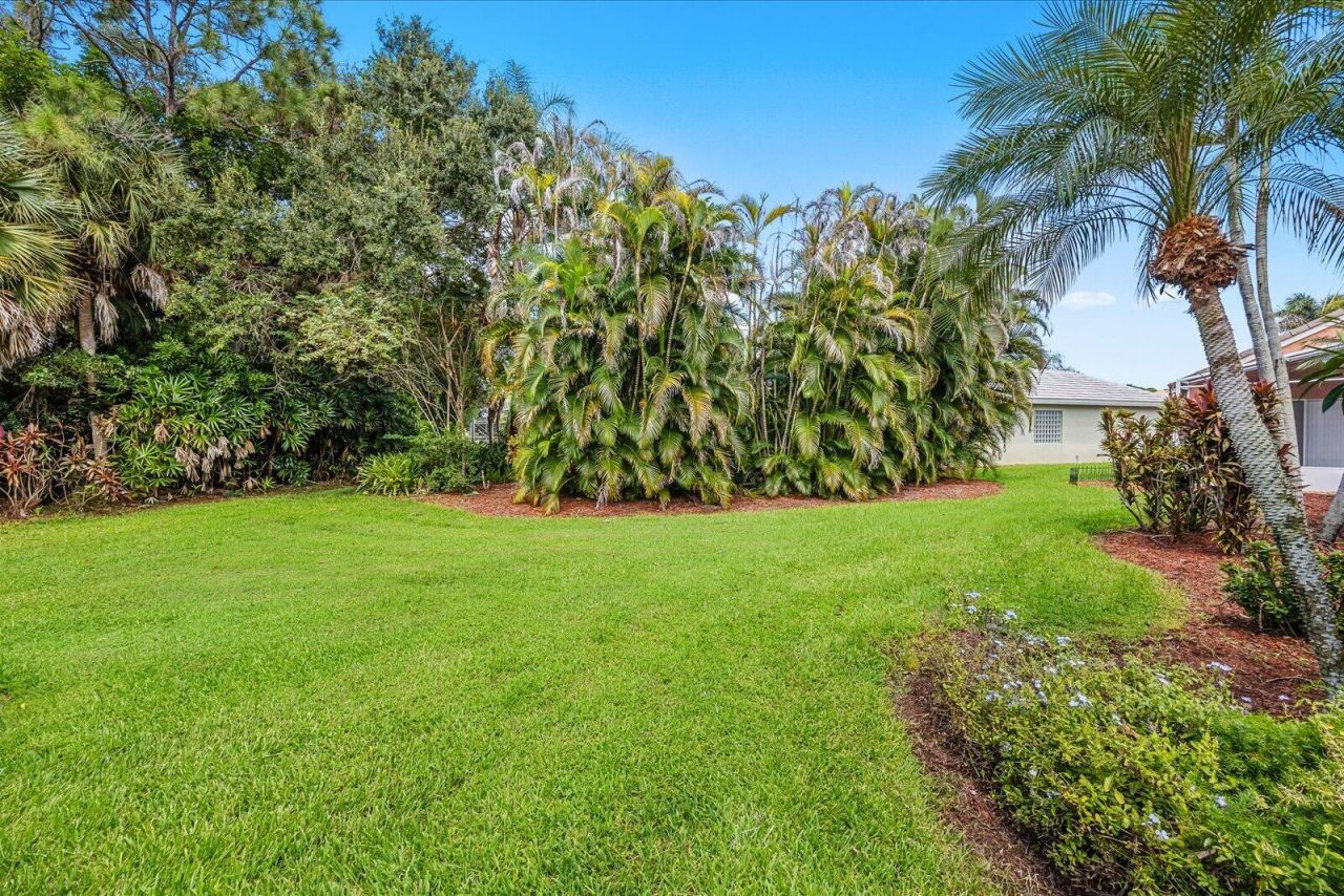 1629 SE Shelburnie Way, Port Saint Lucie, FL 34952 Photo