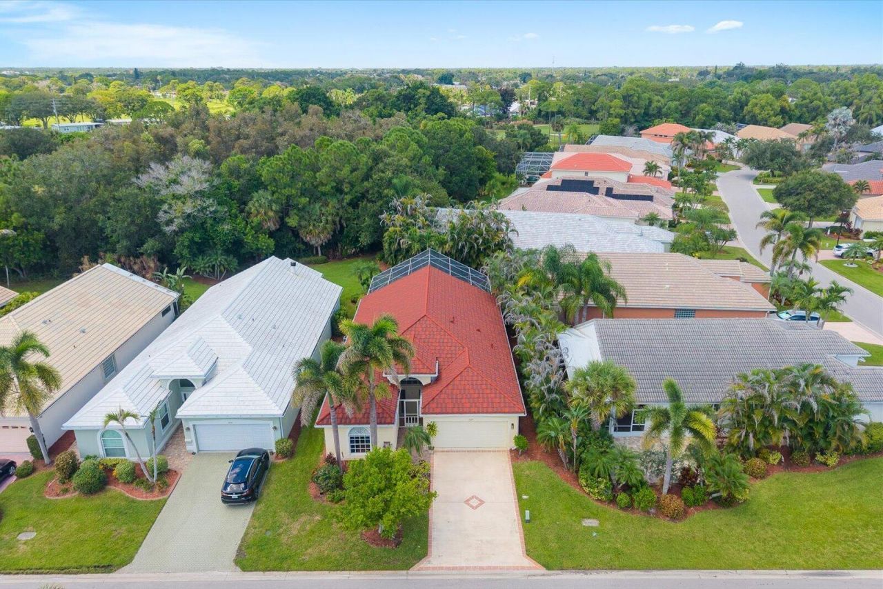 1629 SE Shelburnie Way, Port Saint Lucie, FL 34952 Photo