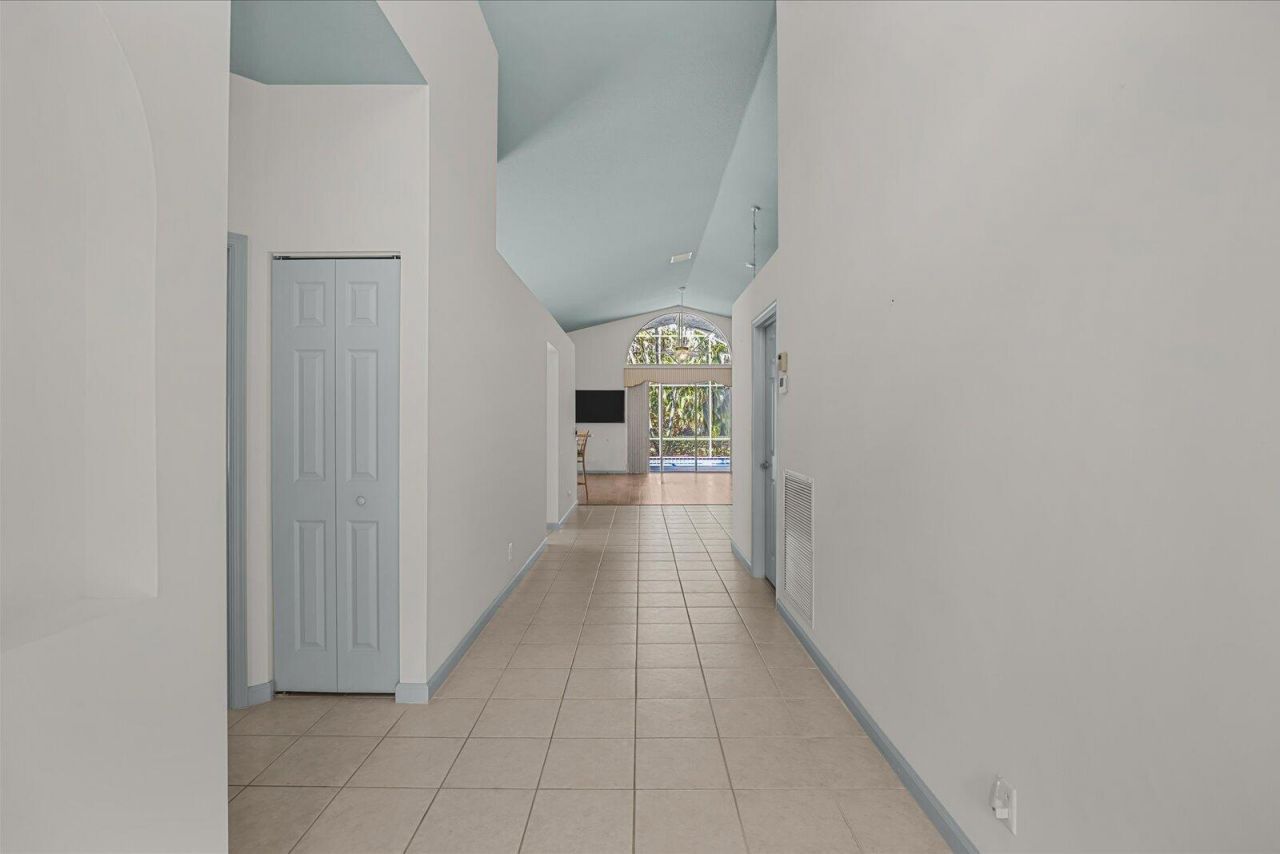 1629 SE Shelburnie Way, Port Saint Lucie, FL 34952 Photo