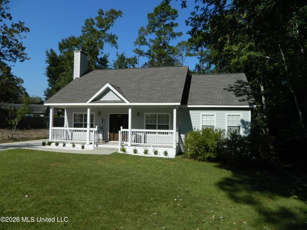 84100 Op La Way, Diamondhead, MS 39525