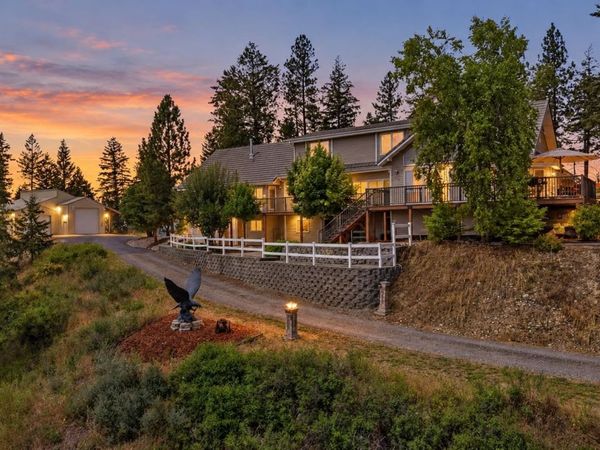 21727 N Vista Cir, Colbert, WA 99005