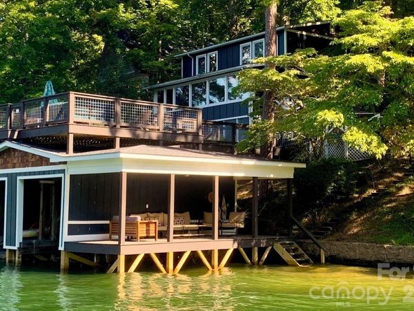 138 Hummingbird Cove , Lake Lure, NC 28746