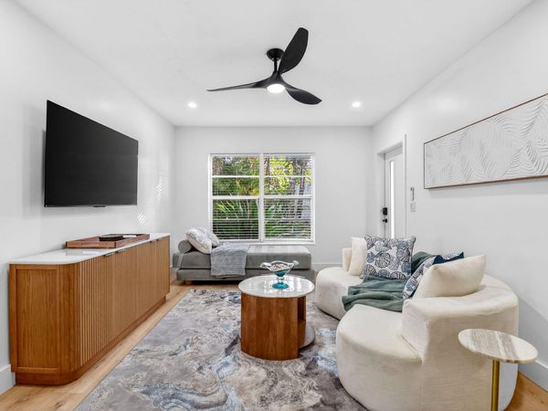323 DE CARIE Street, Unit 1, Delray Beach, FL 33444