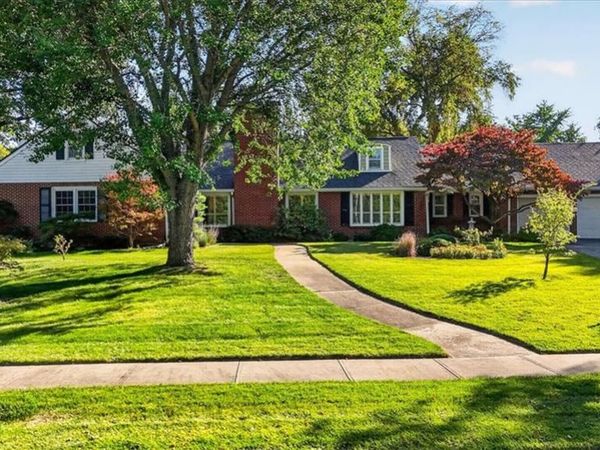 1201 W 60th Terrace, Kansas City, MO 64113