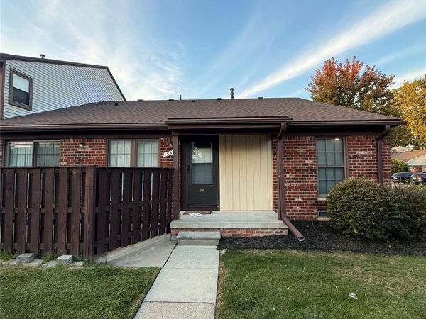 15309 Renshaw Drive , Clinton Township, Mi 48038