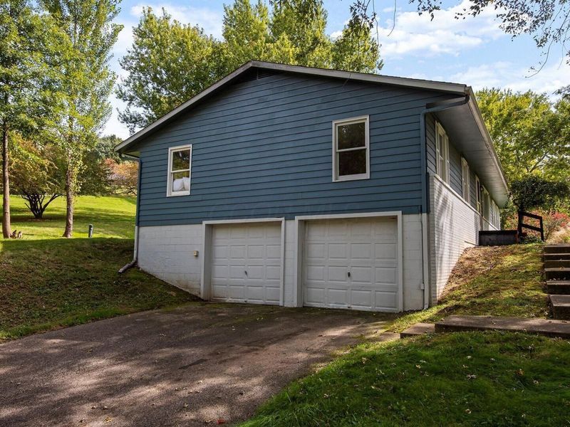 1681 S Watson Road SE, Heath, OH 43056 Photo 28