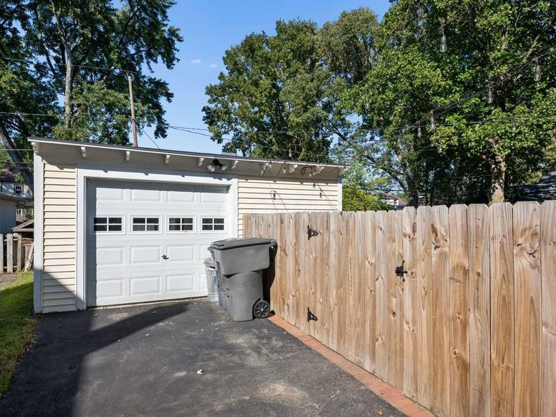 54 Winthrop Road, Columbus, OH 43214 Photo 40