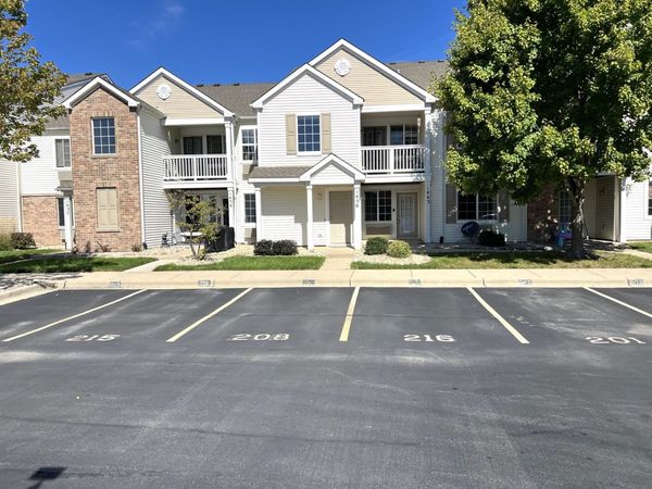 1443 Mcclure Road , Unit 207, Aurora, IL 60505
