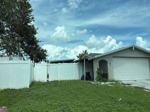 3145 Domino Drive, Holiday, FL 34691