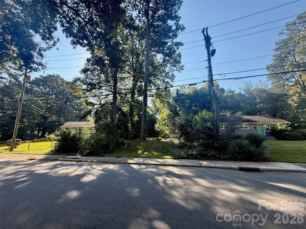 4210 Dinglewood Avenue , Charlotte, NC 28205