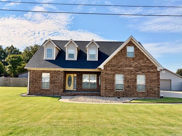 Lonoke, AR 72086