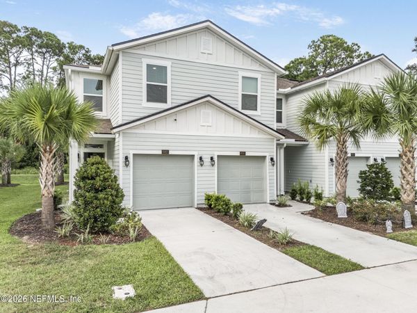 662 CELTIC Drive, Jacksonville, FL 32218