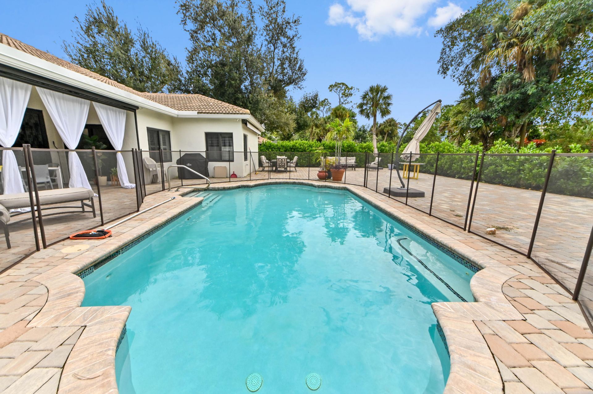 15490 Whispering Willow Drive, Wellington, FL 33414 Photo