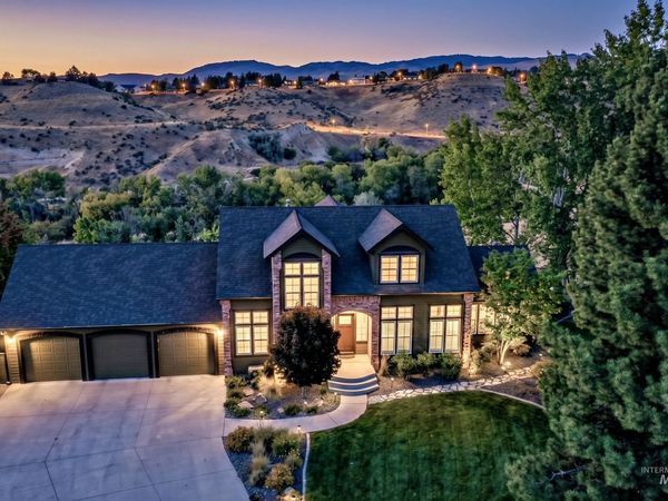 2798 N Cliffview Pl, Boise, ID 83702