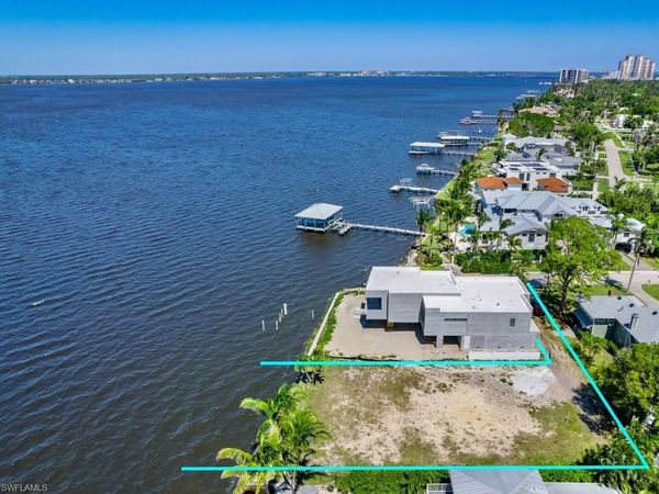 1204 Alhambra DR , FORT MYERS, FL 33901