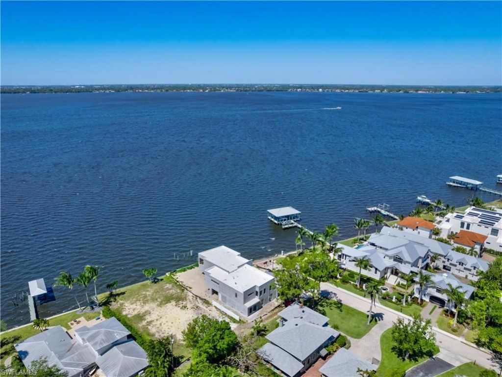 1204 Alhambra Dr , Fort Myers, FL 33901 Photo