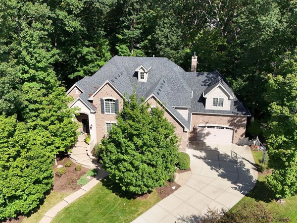20633 Charmaine Court , Frankfort, IL 60423