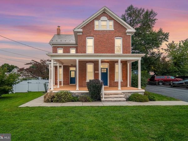 81 LONGSTOWN ROAD, YORK, PA 17402