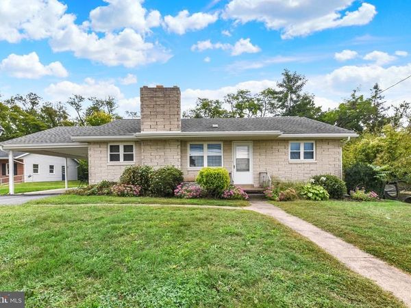 334 BERRYSBURG ROAD , MILLERSBURG, PA 17061