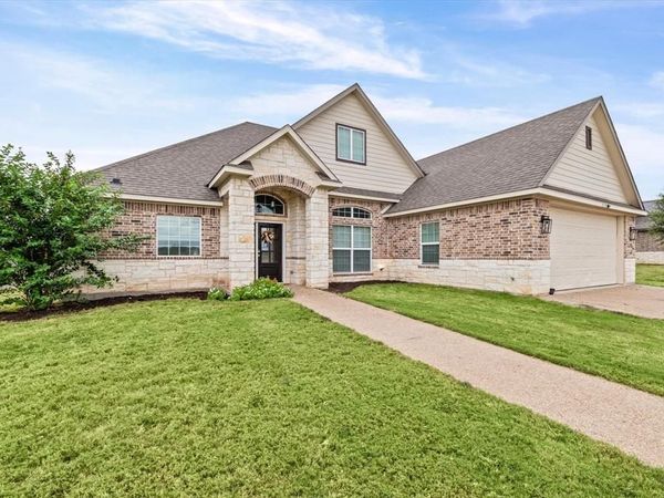 370 Frederick Drive , Robinson, TX 76706