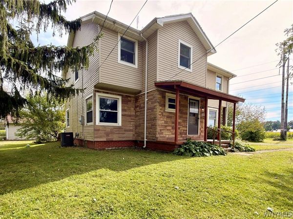 5945 Ward Road , Sanborn, NY 14132