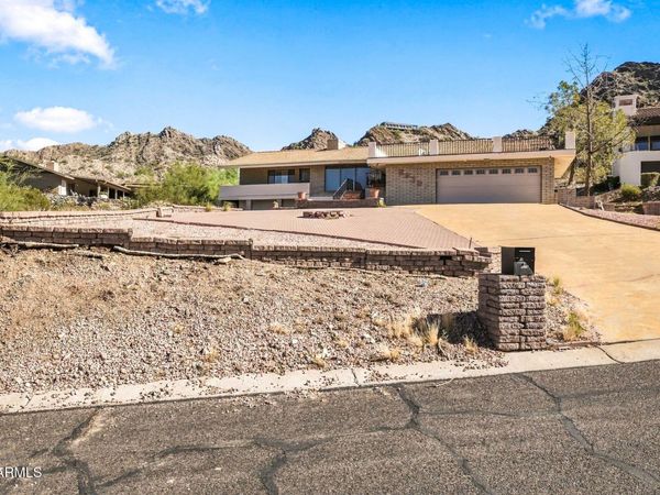 9639 N 19TH Street, Phoenix, AZ 85020