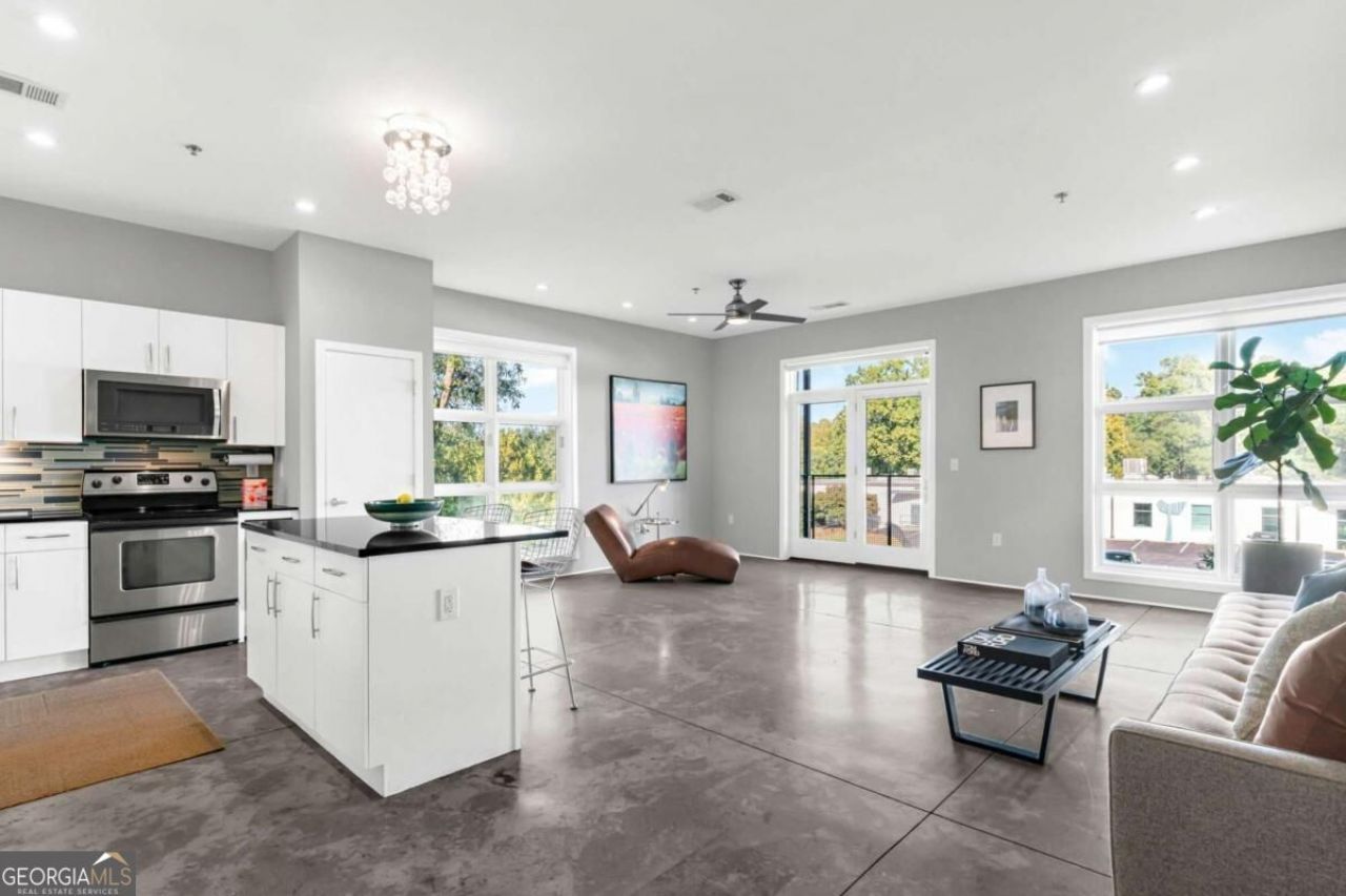560 Dutch Valley Road Ne, Unit 2315, Atlanta, GA 30324 Main Photo