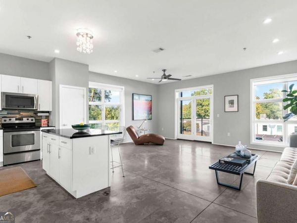 560 Dutch Valley Road NE, Unit 2315, Atlanta, GA 30324