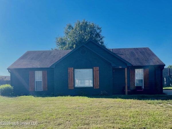 110 Country Meadows Drive, Senatobia, MS 38668