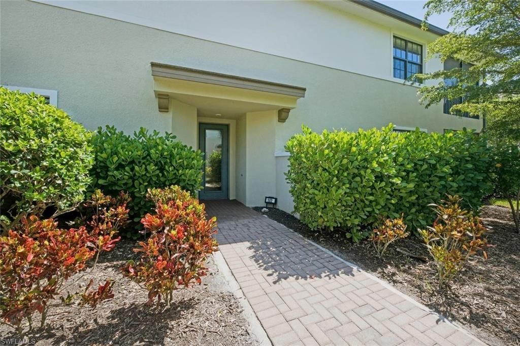 2165 Frangipani Cir , Unit 102, Naples, FL 34120 Photo