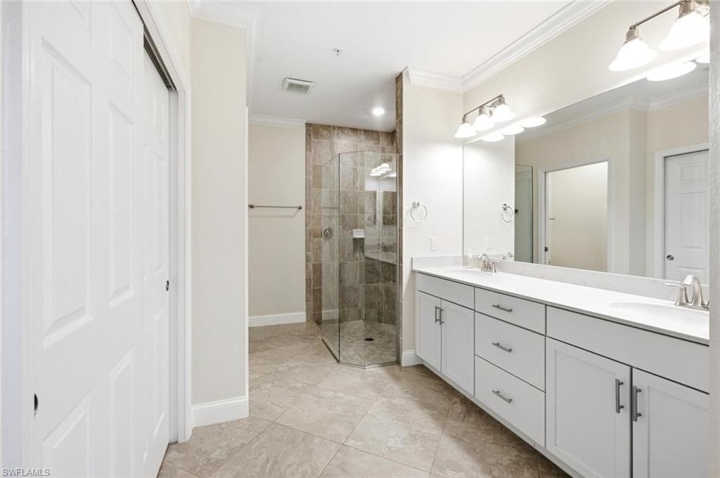2165 Frangipani Cir , Unit 102, Naples, FL 34120 Photo
