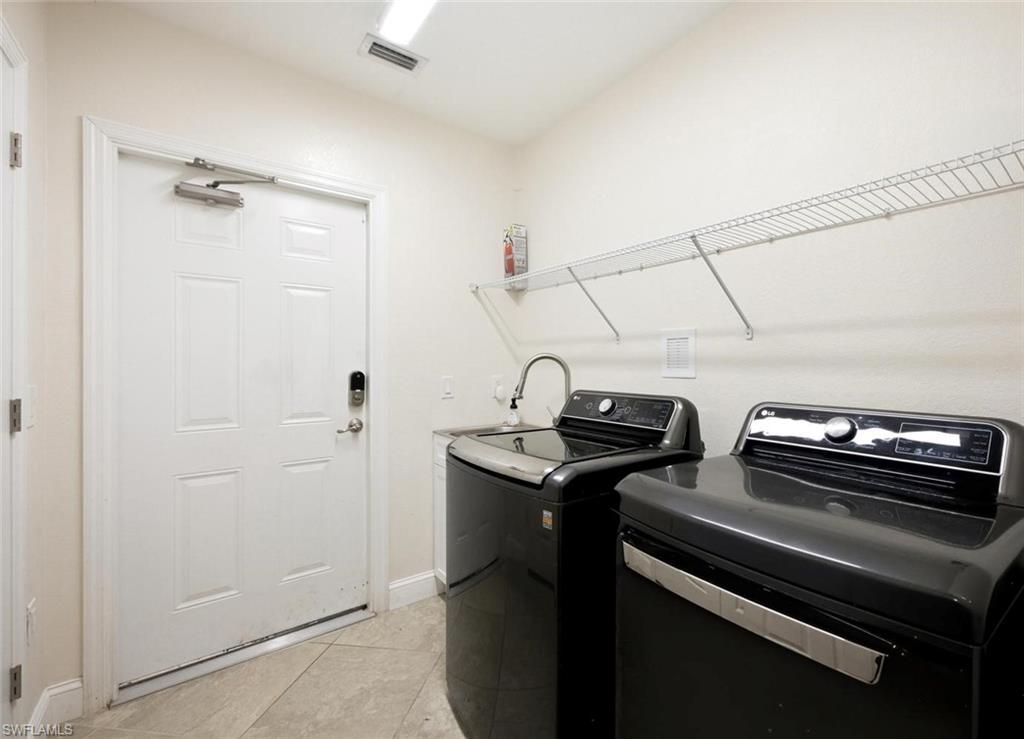 2165 Frangipani Cir , Unit 102, Naples, FL 34120 Photo