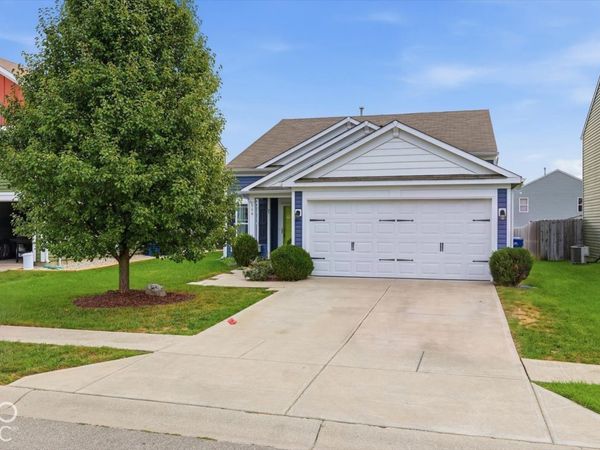 906 Olmsted , Shelbyville, IN 46176