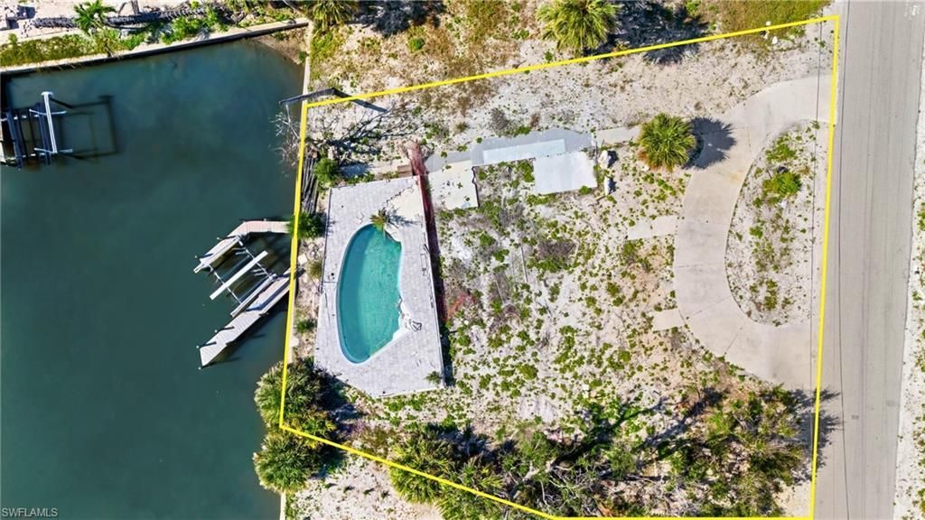180 Donora Blvd , Fort Myers Beach, FL 33931 Photo