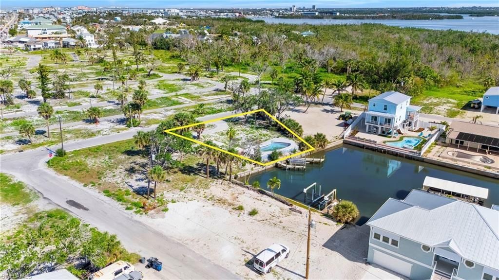 180 Donora Blvd , Fort Myers Beach, FL 33931 Photo