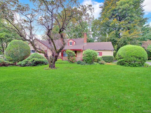 6 Soundview Road , Glen Cove, NY 11542