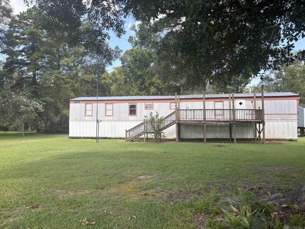 14335 Crystal Dr, Central, LA 70770