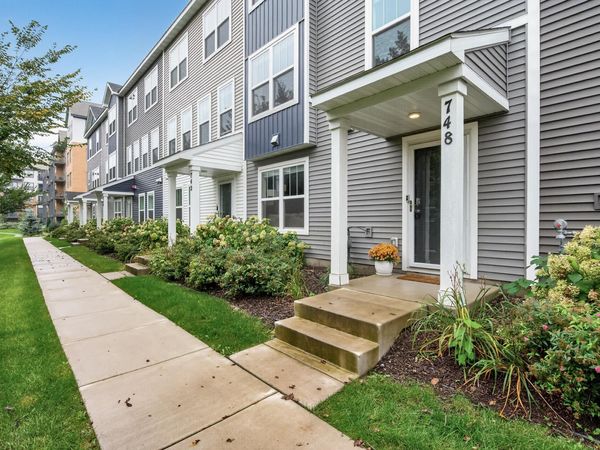 748 Midtown Lane, Unit 02, New Brighton, MN 55112