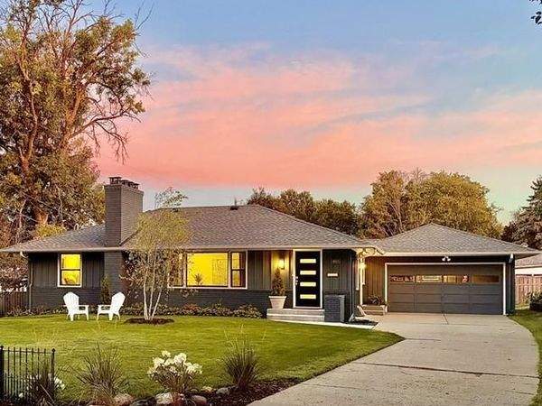 4625 Valley View Road, Edina, MN 55424