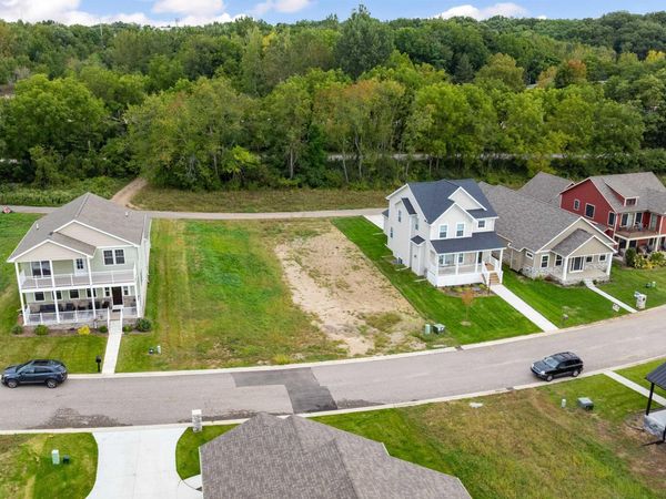 3379 Blarney Drive, South Bend, IN 46628