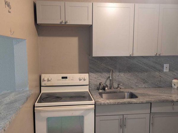 2670 NW 10TH Street, Unit 6, Pompano Beach, FL 33069