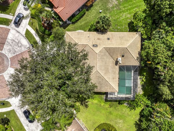 9260 Cypress Hollow Drive, Palm Beach Gardens, FL 33418