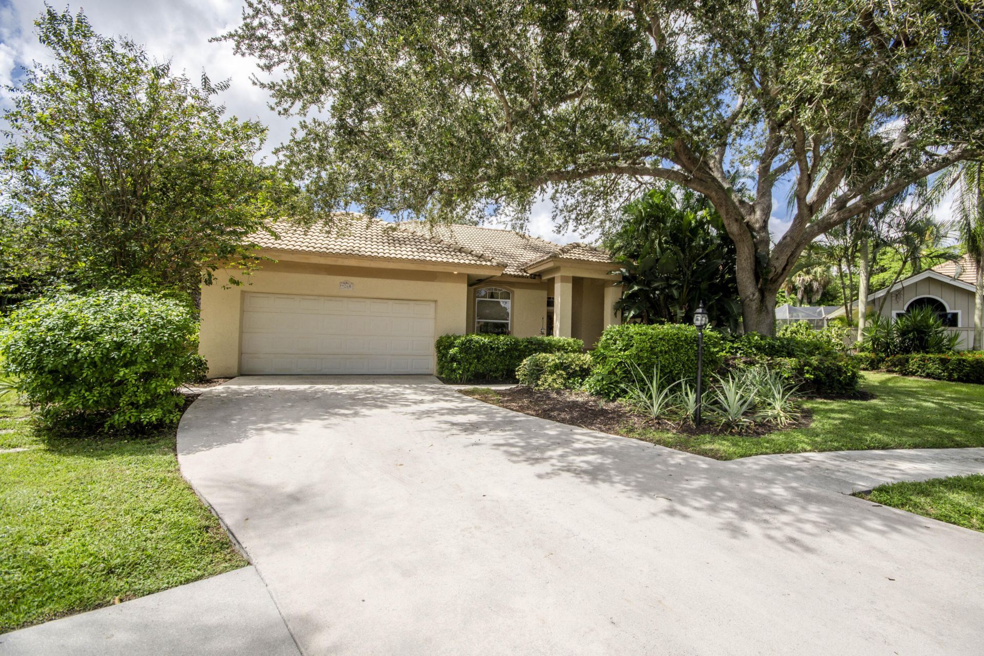 9260 Cypress Hollow Drive, Palm Beach Gardens, FL 33418 Photo